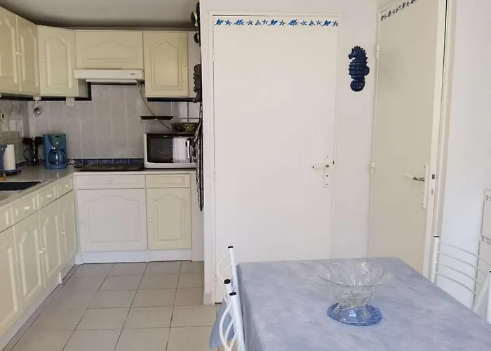 Maison 3 Pièces, 5 Couchages Avec Terrasse Et Piscine, Parking Privé, à - Fr-1-326-705 *