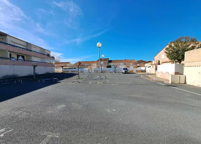 Сasa de vacaciones Maison 3 Pièces, 5 Couchages Avec Terrasse Et Piscine, Parking Privé, à - Fr-1-326-705