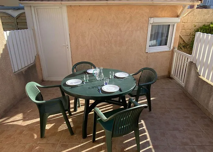 Maison 3 Pièces, 5 Couchages Avec Terrasse Et Piscine, Parking Privé, à - Fr-1-326-705 *